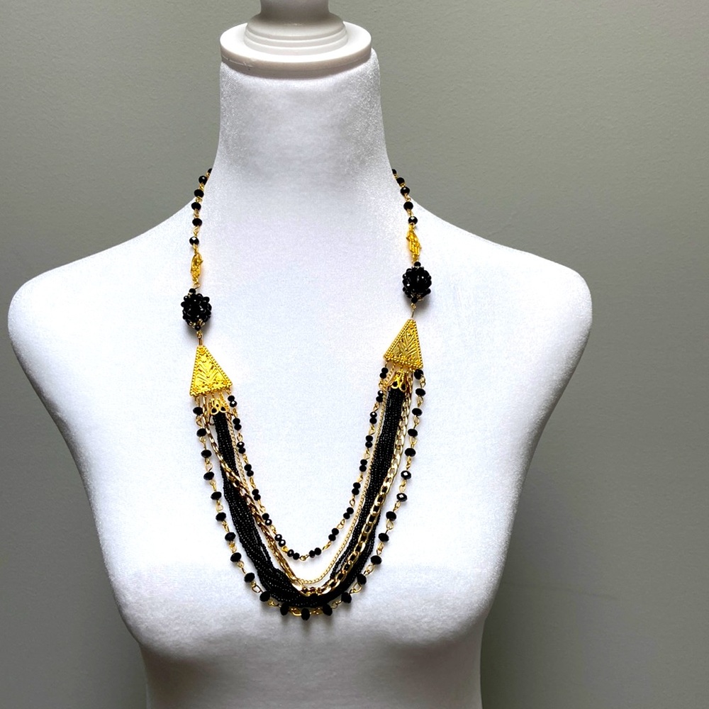 Multi-Layered black Beaded Necklace.